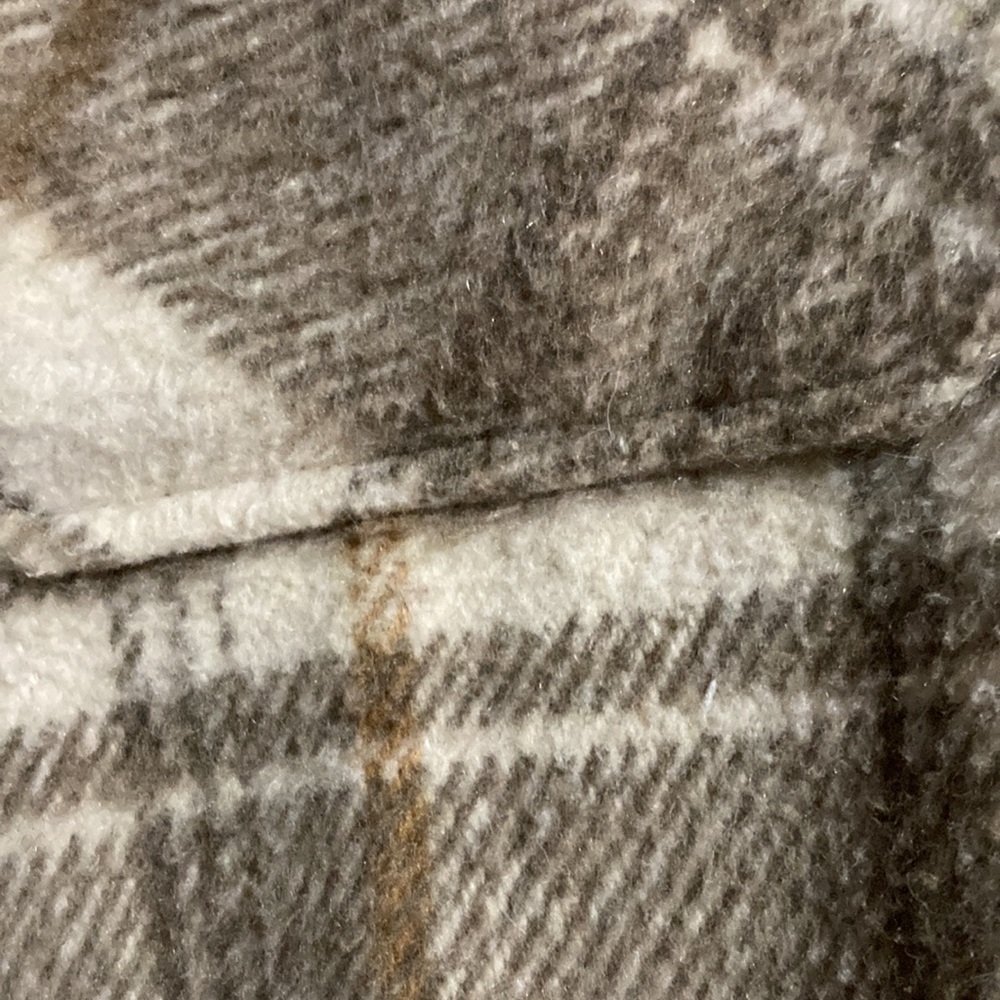 Shacket - Picture 7 of 8